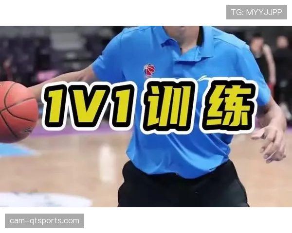 某知名篮球训练师开设线上课程,详解“如何阅读防守并选择渗透或突破路径” 某知名篮球训练师开设线上课程,详解“如何阅读防守并选择渗透或突破路径”